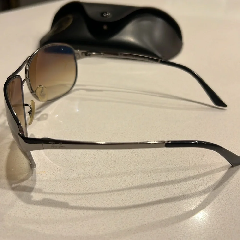 Rayban Men’s Sunglasses - Picture 9 of 10